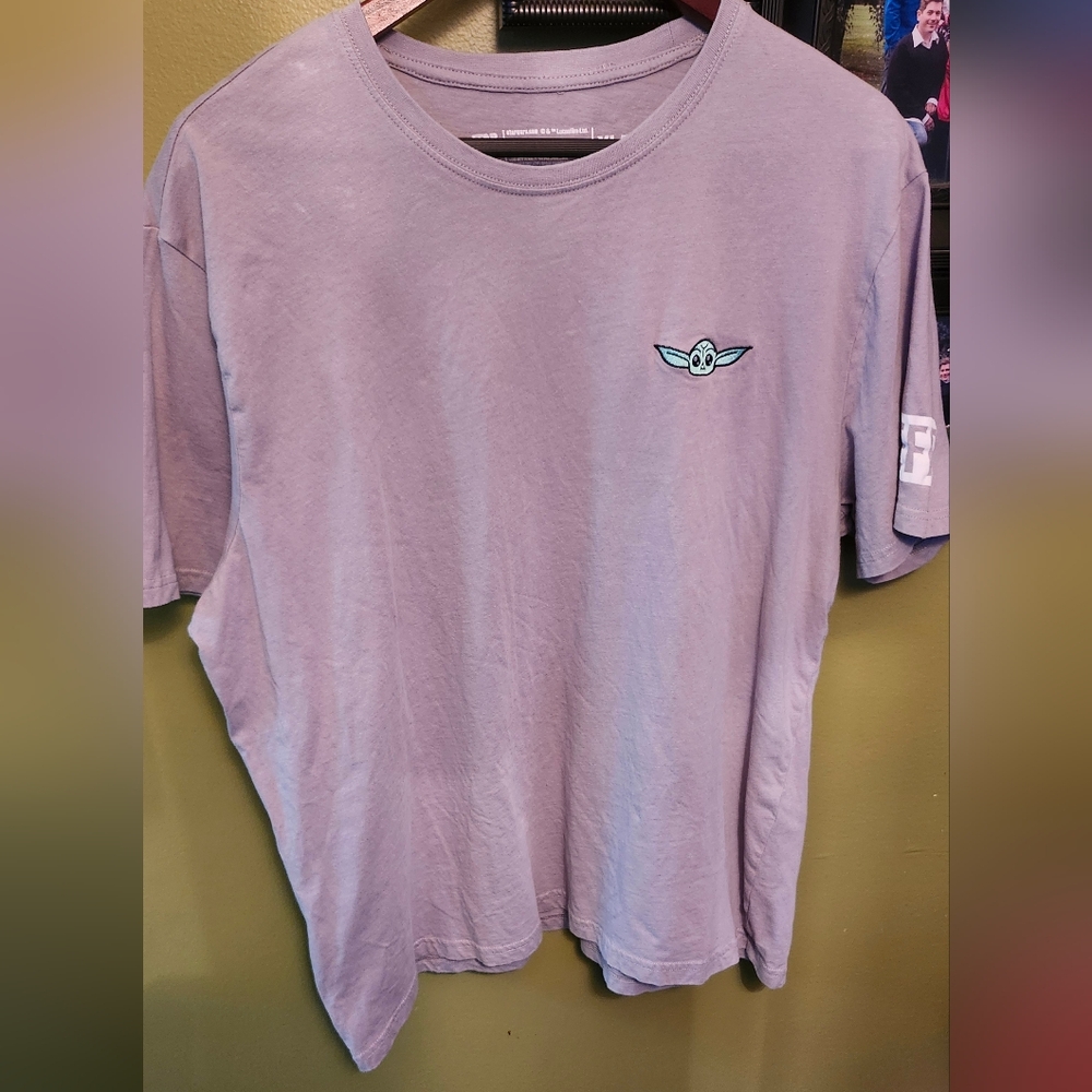 Mens Grey Starwars XL Short‎ Sleeve Shirt with Embroidered Yoda Logo